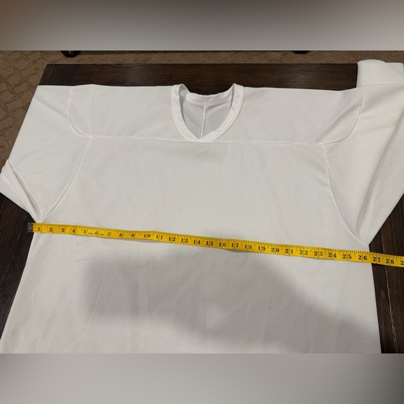 Professional CCM Maska Air Knit Hockey Practice Jersey - Picture 5 of 6